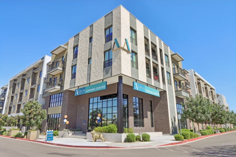 The Aston North Scottsdale apartment complex.