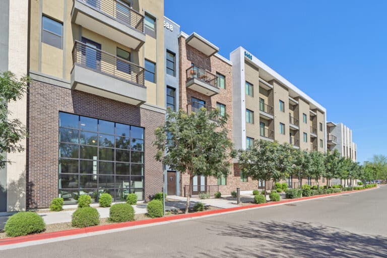 The Aston North Scottsdale apartment building.