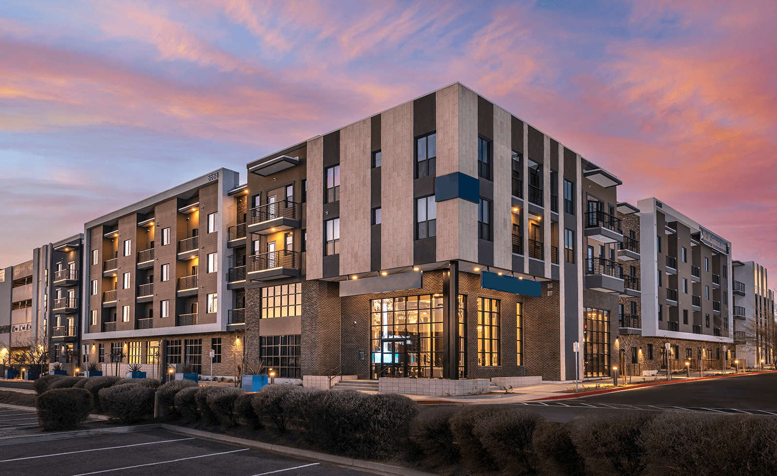 Exterior of Aston North Scottsdale during sunset